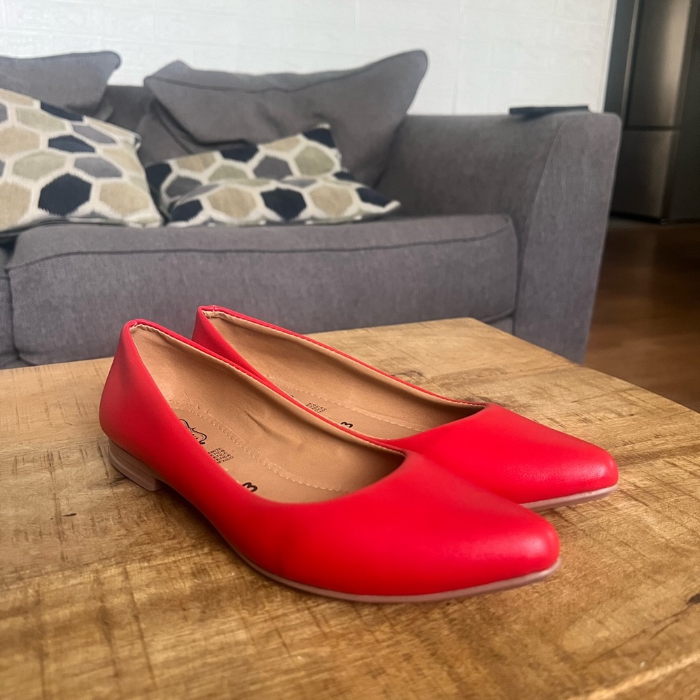 Valent Faux Leather Ballet Flats Sz 6